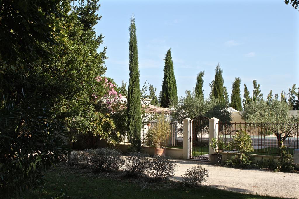 Domaine De Fontbelle Graveson Exterior foto