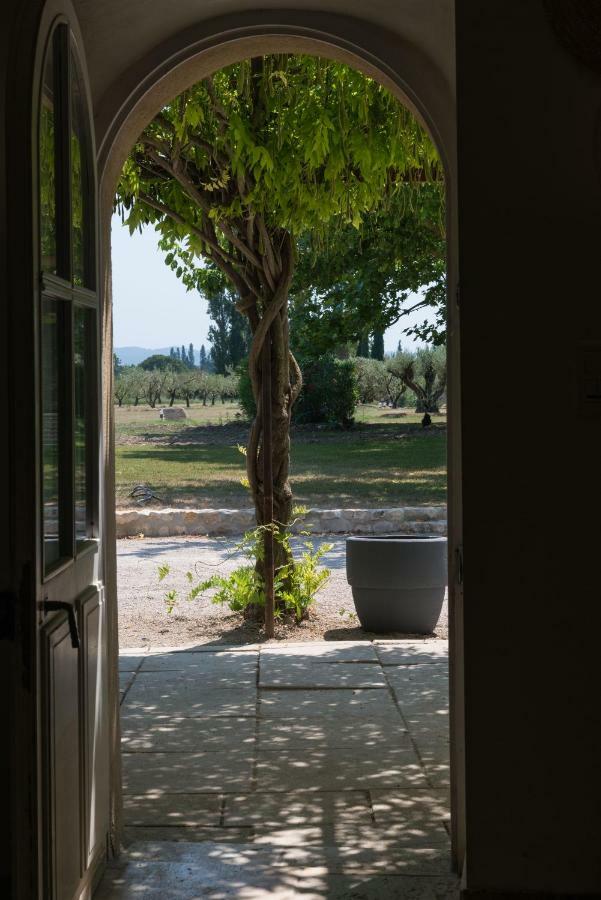 Domaine De Fontbelle Graveson Exterior foto